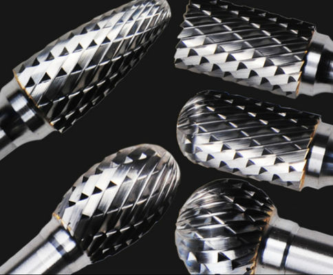 Resistência giratória de Burr Cone Tree Shape Wear do carboneto de tungstênio da máquina do rolamento de esferas