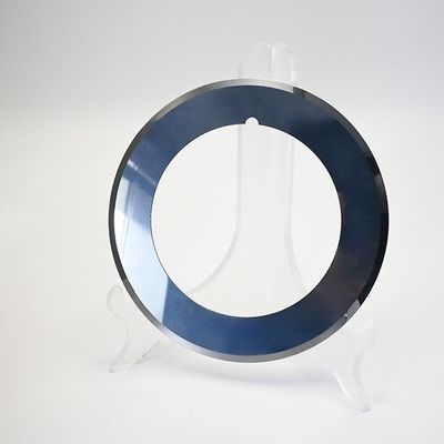 Faca circular de corte com ranhuras de posicionamento para corte de pilas de baterias