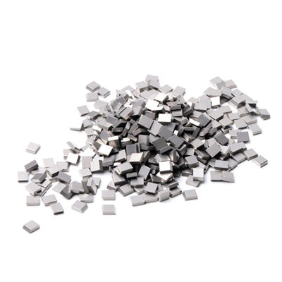 Pontas soldadas de carboneto de tungstênio personalizadas com resistência à compressão YG8 e formato quadrado para corte de pedra